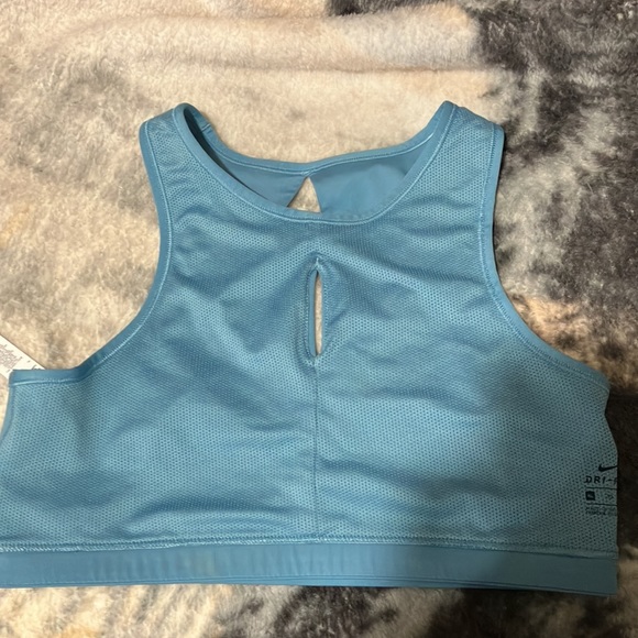 Nike training bra - Picture 5 of 5